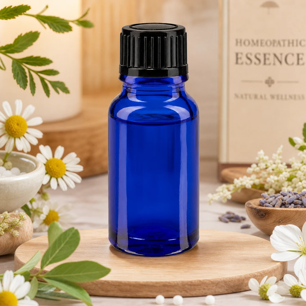 Frasco de essências homeopáticas de 10 ml, em vidro azul de farmácia, com abertura para gotas de 1 mm