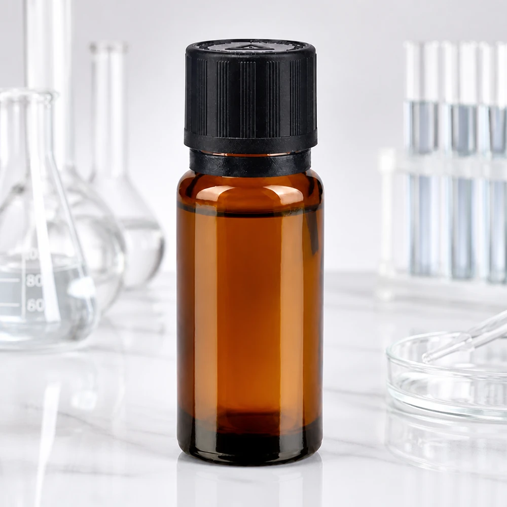 Frasco de vidro de 10 ml, de cor âmbar, com tampa de segurança para crianças preta, em ambiente laboratorial