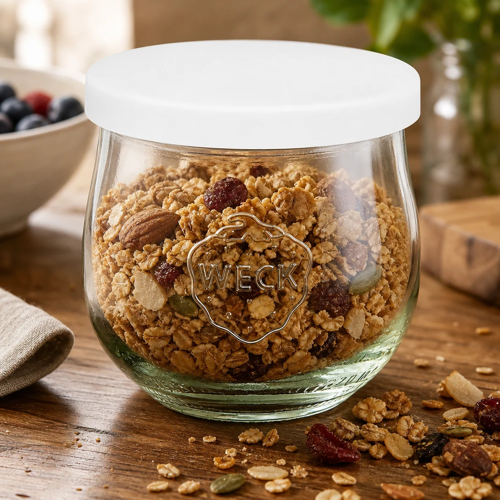 Frasco de arrumação WECK 370ml cheio de muesli tampa de silicone branca em forma de tulipa arrumação de cozinha frutos secos