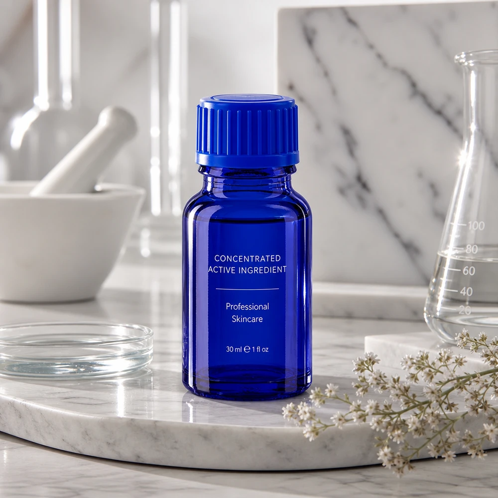 Frasco de 10ml com tampa de rosca de 11mm azul standard BlueLine UT18/10 Frasco de laboratório profissional de 10 ml em azul-cobalto para ingredientes activos e soros altamente concentrados