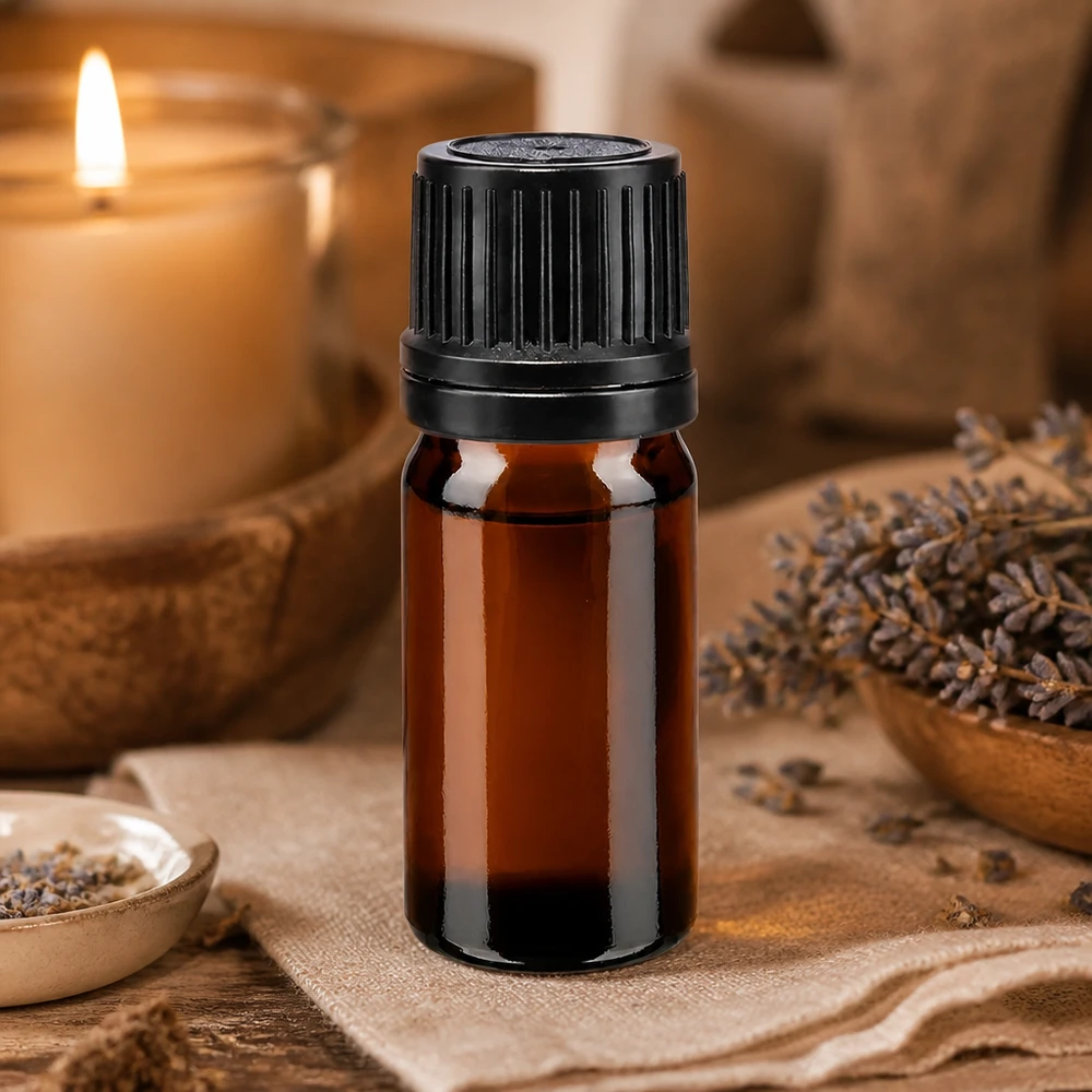 Frasco de farmácia castanho 5ml tampa de rosca preta anel de vazamento fecho inviolável Frasco de vidro de 5 ml na cor âmbar com tampa preta estriada sobre fundo de madeira