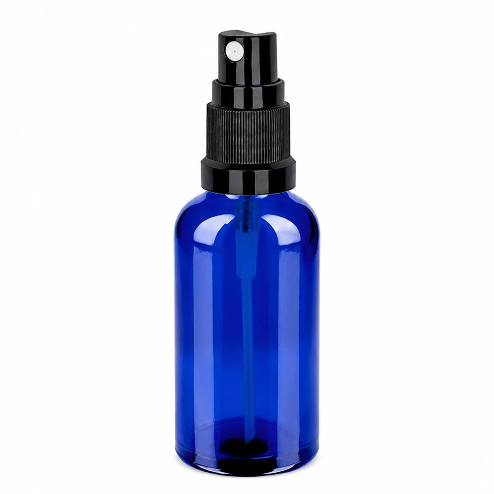 Frasco spray preto de 50ml com tampa standard BlueLine UT18/50 Frasco pulverizador de vidro azul de 50 ml com bomba pulverizadora preta para uma dosagem precisa de líquidos