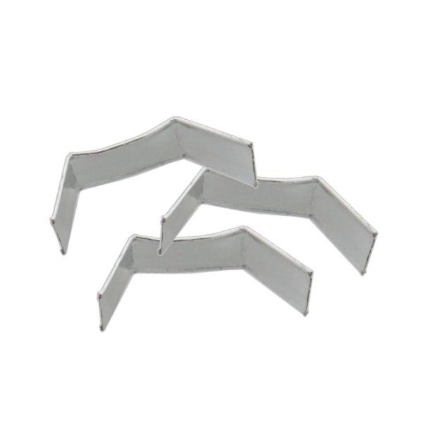 1 clipe em U de papel, comprimento 33, prateado