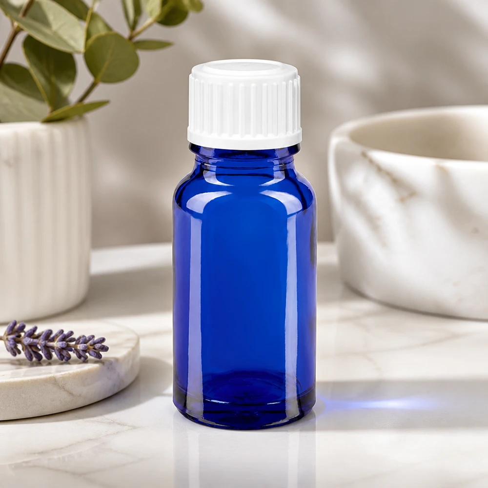 Frasco de farmácia de 10 ml em vidro azul com tampa padrão branca de 11 mm para aplicações laboratoriais