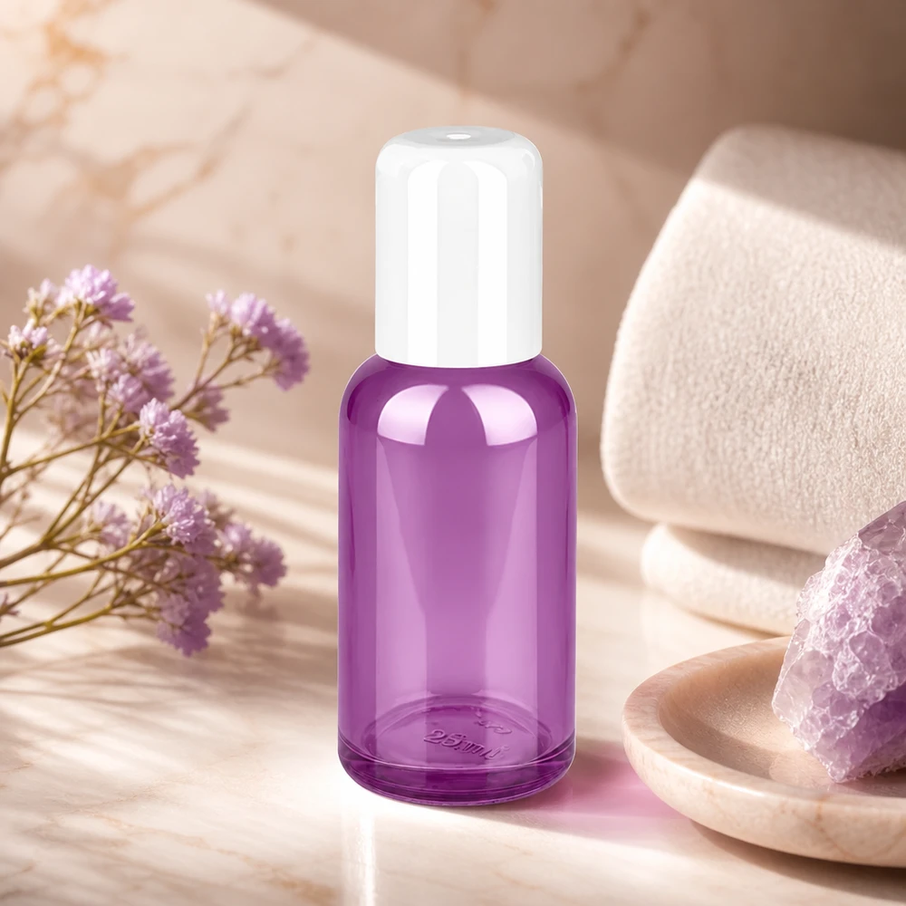 Frasco roll-on de vidro de alta qualidade de 30 ml em violeta com um prático sistema de bolas rolantes para uma dosagem fácil