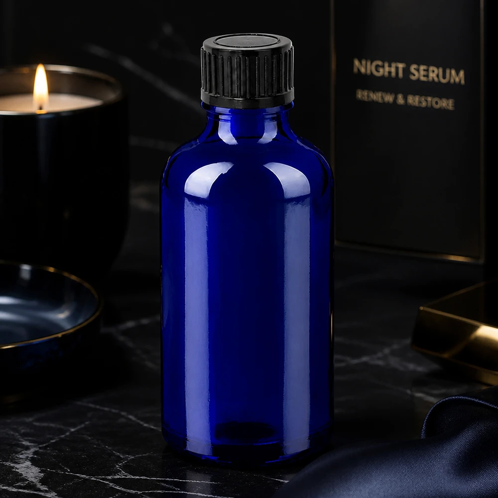 Frasco de vidro compacto de 50 ml da série BlueLine para soros e produtos cosméticos em azul-cobalto