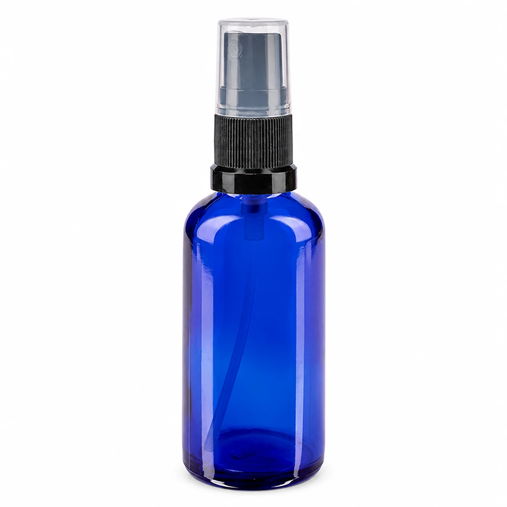 Frasco de spray de vidro azul de 50 ml com pulverizador preto e tampa protetora transparente