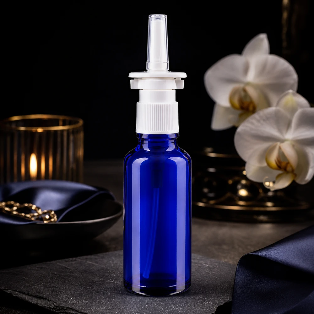 Frasco de farmácia azul 30ml atomizador nasal branco padrão Frasco de vidro de farmácia azul de 30 ml para spray nasal, com cabeça de bomba branca e bico de aplicação transparente