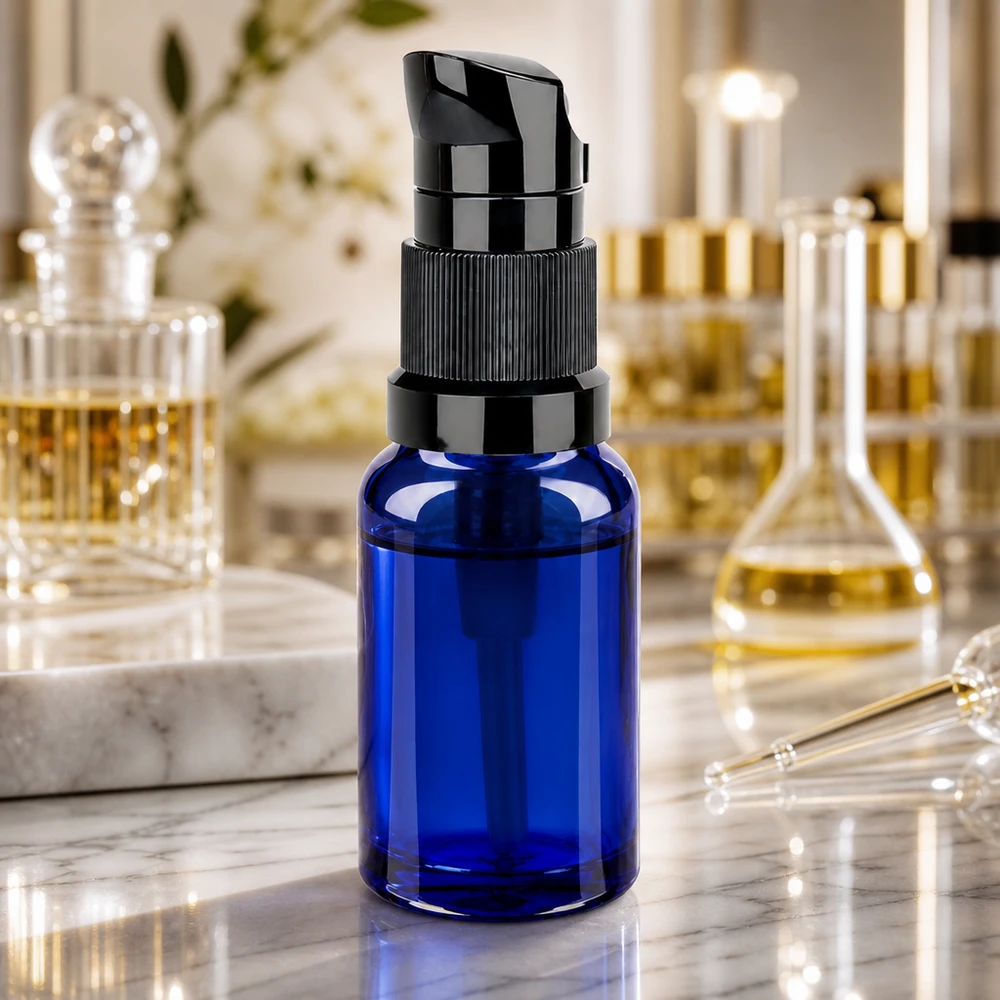 Frasco compacto com bomba de 10 ml em azul elegante com mecanismo de bomba preto robusto BlueLine UT18/10