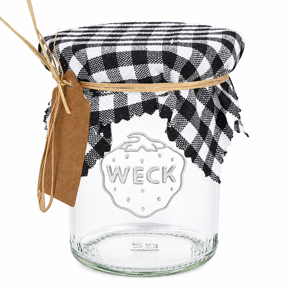 Frasco Weck com tampa de tecido axadrezado preto e branco e laço de ráfia, arrumação decorativa em estilo de casa de campo