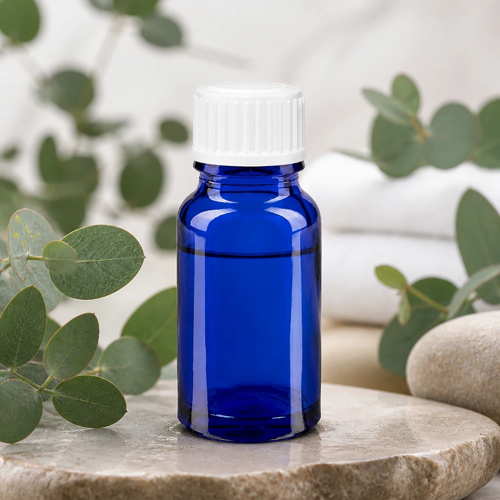 Frasco de farmácia azul 10ml tampa de rosca branco standard Frasco de farmácia azul cobalto de 10 ml com tampa conta-gotas branca, sobre pedra natural com aroma a eucalipto