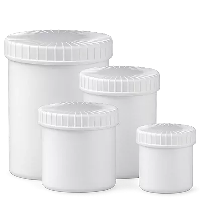 Caixas com parafusos brancos e tampa ranhurada